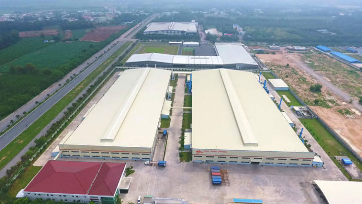 Công ty chúng tôi hiện đại hóa nhà máy mới.